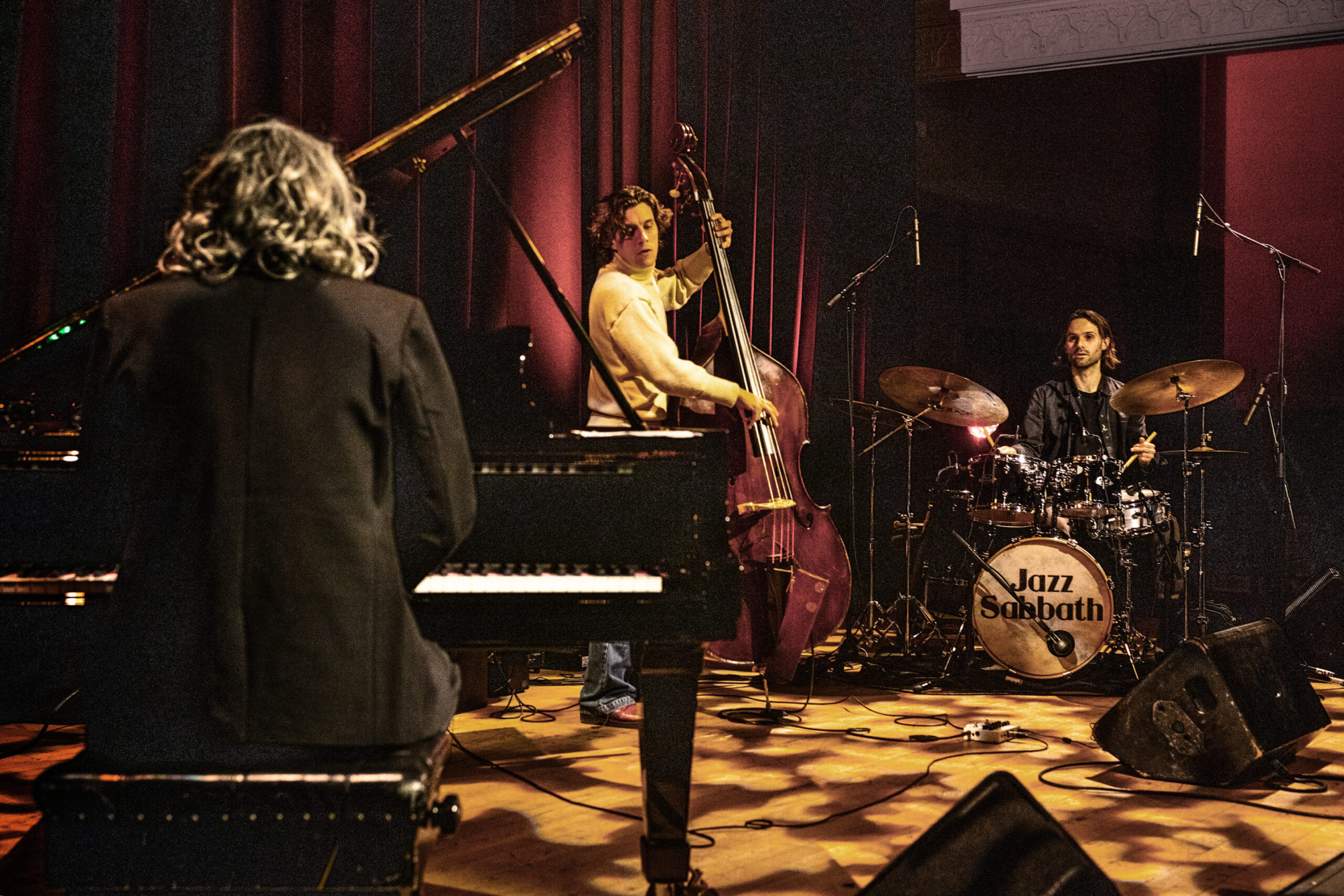Jazz Sabbath spiller live på Sønderborghus med jazz og rock elementer.