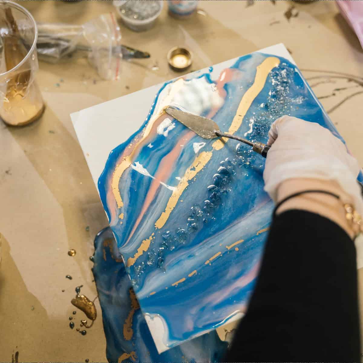Acrylic-pouring-sønderjylland-fof-aftenskolen